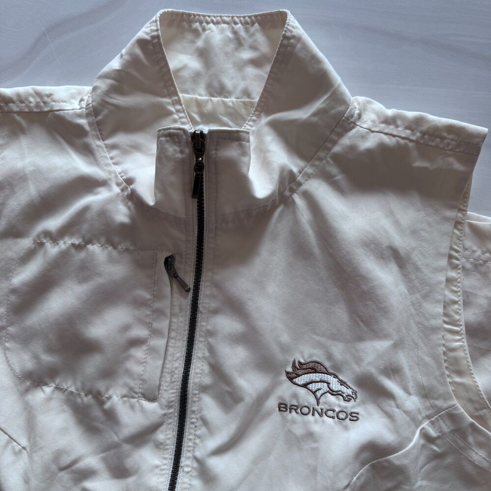 RARE 🏈 Women's Antigua Denver Broncos Training Vest - Size M - Cream
